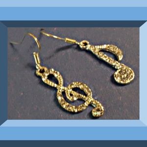 Silver Tone Dangle Music Note Design Earrings